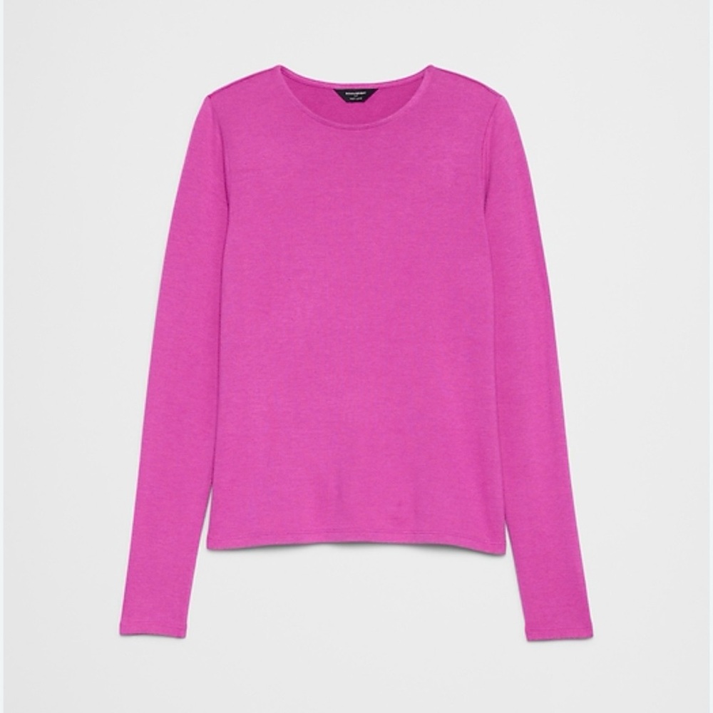 💖 Hot Pink Soft Luxe Top – Size Medium – Banana Republic